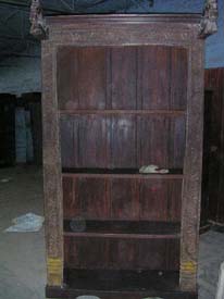 antique reproduction furniture