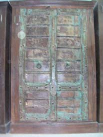 antique_door_almirah